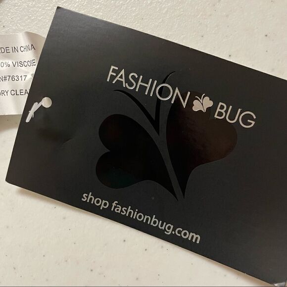 Fashion Bug black and white scarf - Picture 5 of 7